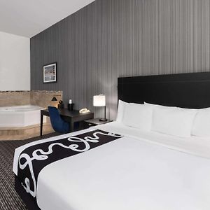Premier King Room